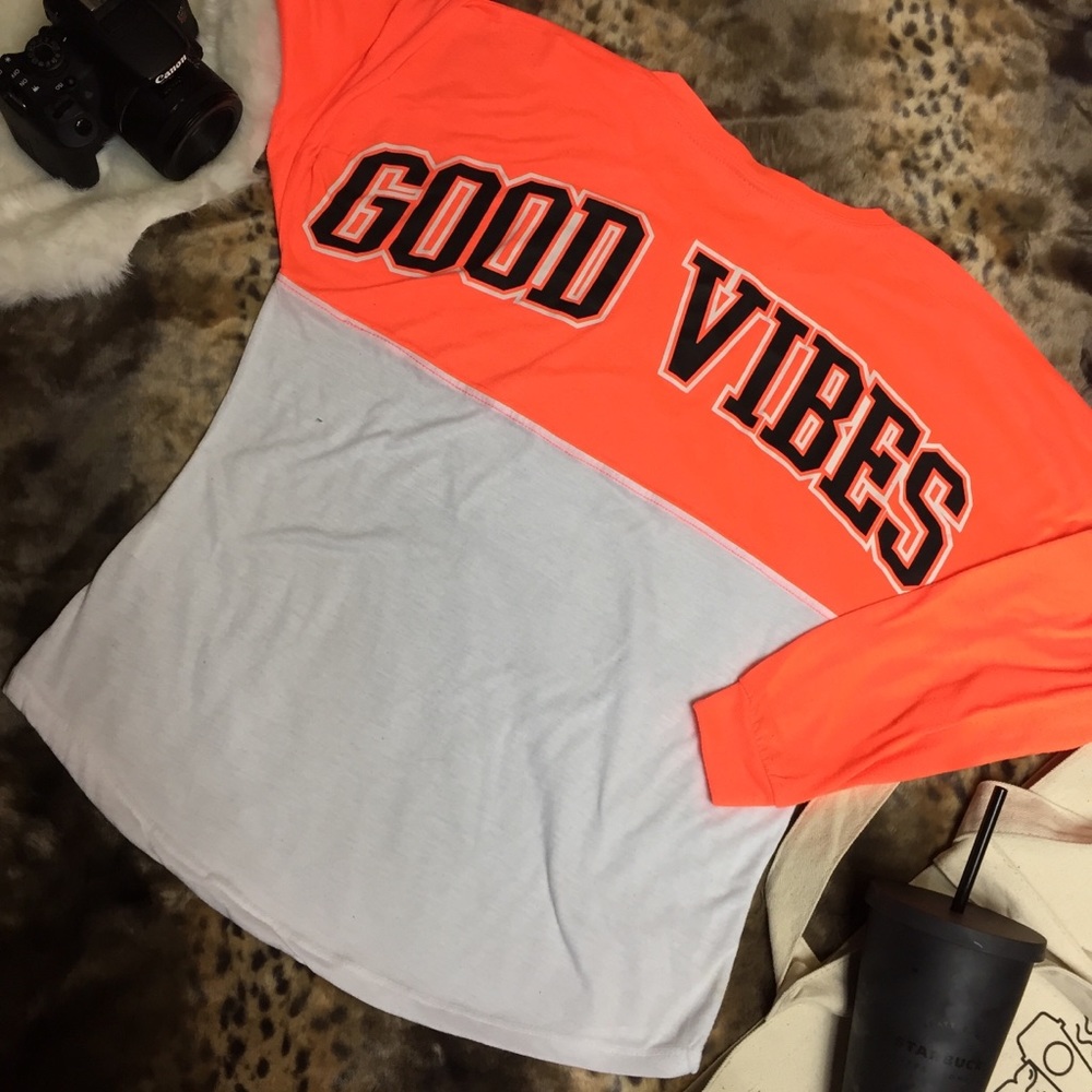 Good vibes neon long sleeve tee